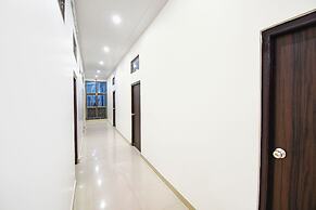 Fabhotel Jayaditya Palace