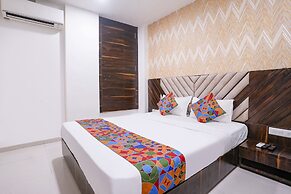 Fabhotel Elvis International