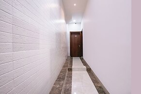 Fabhotel Elvis International