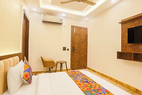 Fabhotel Sugar Inn