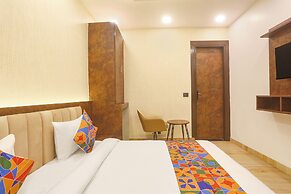 Fabhotel Sugar Inn