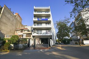 Fabhotel Luxe 8 Stayz