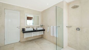 Villa Alun by Villa Finder