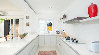 Villa Alun by Villa Finder
