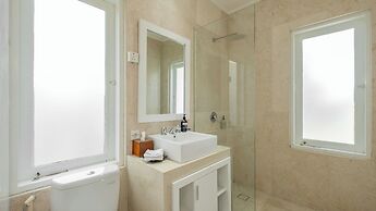 Villa Alun by Villa Finder
