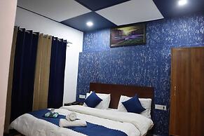 Hotel Everest Highland by Krishiv