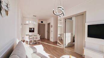 CASA AL MARE by Moskva