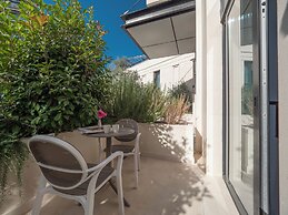 CASA AL MARE by Moskva