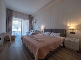 CASA AL MARE by Moskva