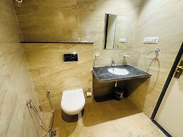 Hotel Deep Palace