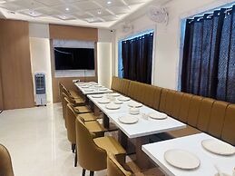 Hotel Deep Palace
