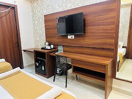 Hotel Deep Palace