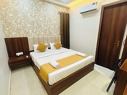 Hotel Deep Palace