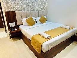 Hotel Deep Palace