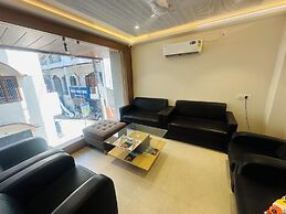 Hotel Deep Palace