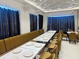 Hotel Deep Palace