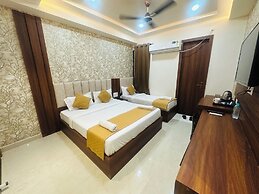Hotel Deep Palace