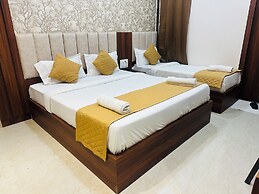 Hotel Deep Palace