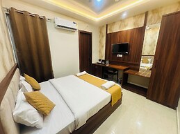 Hotel Deep Palace