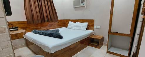 HOTEL SOCIETY