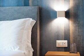 Design 18 Charming Rooms