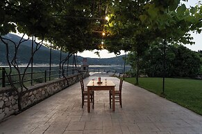 Ionian Memories