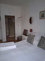 The Barbican Hotel
