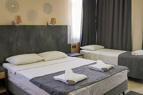 Anna Queen Hotel
