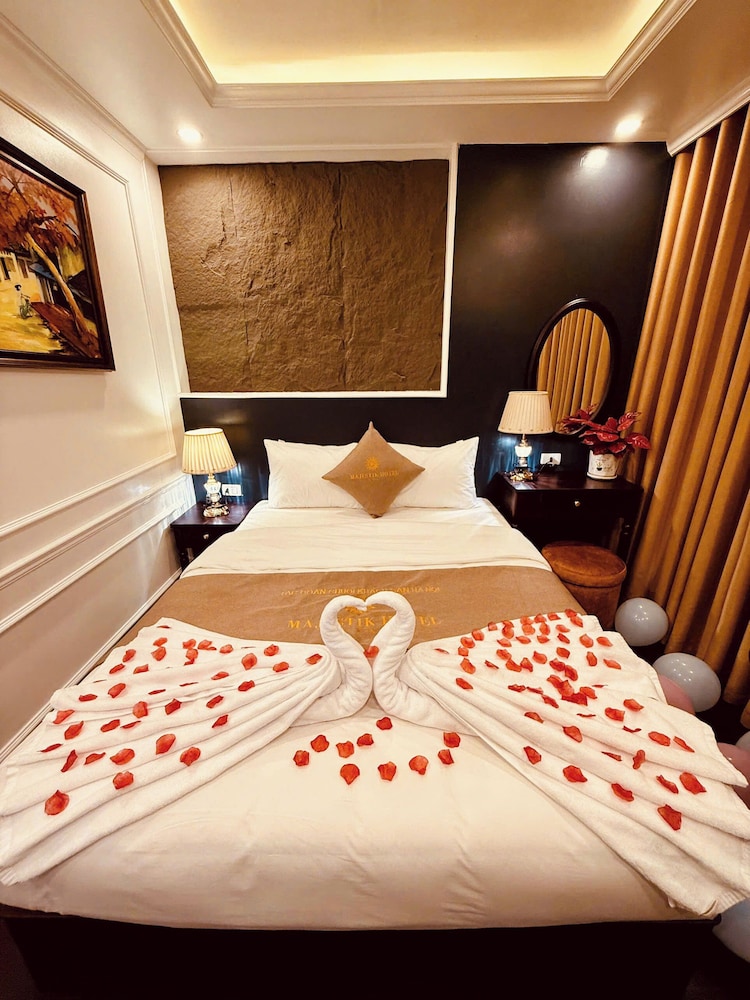 Majestik Hotel