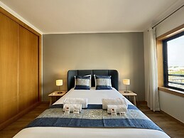 Albufeira Modern 7 by Homing