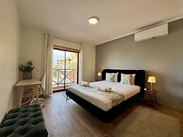 Albufeira Modern 7 by Homing
