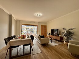 Albufeira Modern 7 by Homing