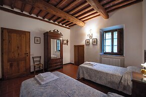 Green Hill Apt In Tuscan Countryside