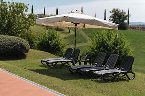 Green Hill Apt In Tuscan Countryside