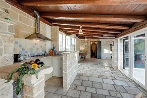 Masseria Pitorre With Pool
