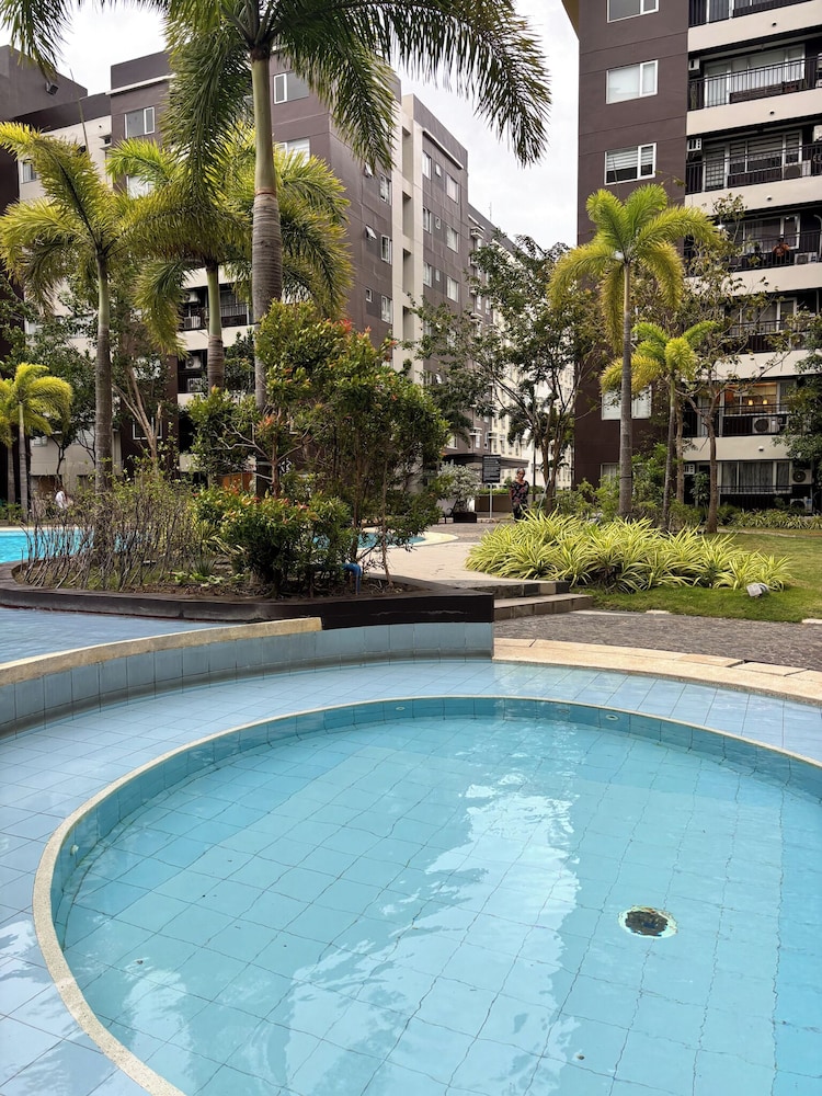 Elegant 2 Bedrooms With Pool View