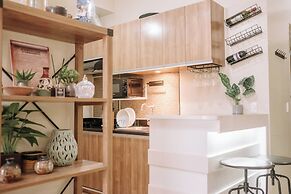Playful & Charming City Loft