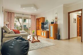 Steven Apartment by HRM
