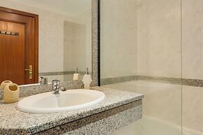 Steven Apartment by HRM