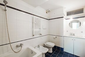 Esquilino Lightsome Apartment