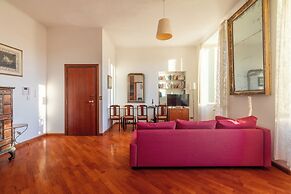 Esquilino Lightsome Apartment