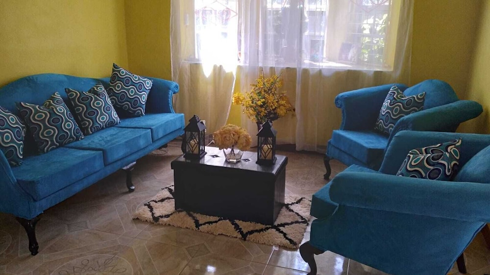 Room-charming Kingston Room to Rent With