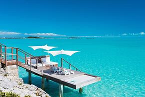 Oceanfront Luxury Villa Infinity Plunge Pools