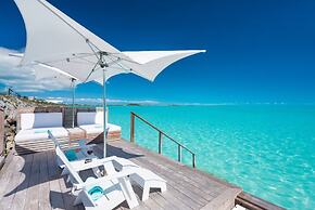 Oceanfront Luxury Villa Infinity Plunge Pools