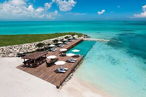 Oceanfront Luxury Villa Infinity Plunge Pools