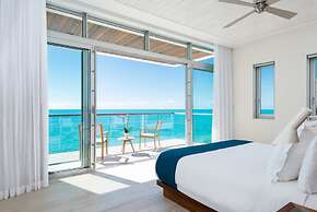 Oceanfront Luxury Villa Infinity Plunge Pools