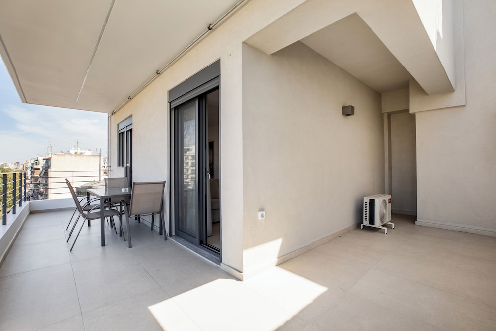 Athens Genesis Luxury Suites