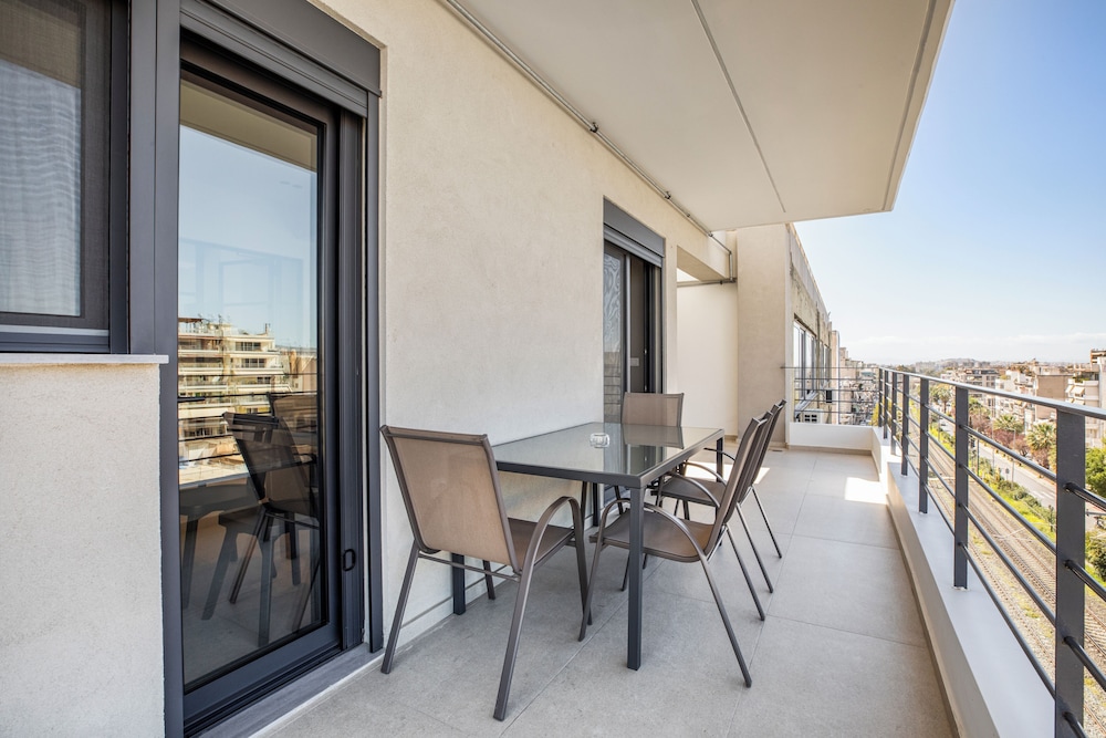 Athens Genesis Luxury Suites