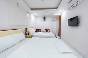 Light Hotel Ha Noi