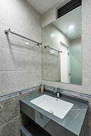 Light Hotel Ha Noi